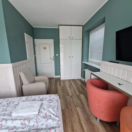 Agis Goscinne Alojamento de Acomodação e Pequeno-almoço 3*