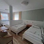 Bed & Breakfast Agis Goscinne 3*
